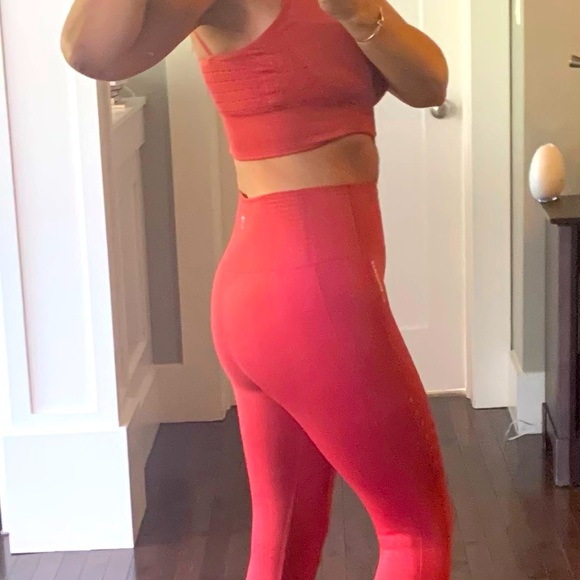 Coral gymshark set